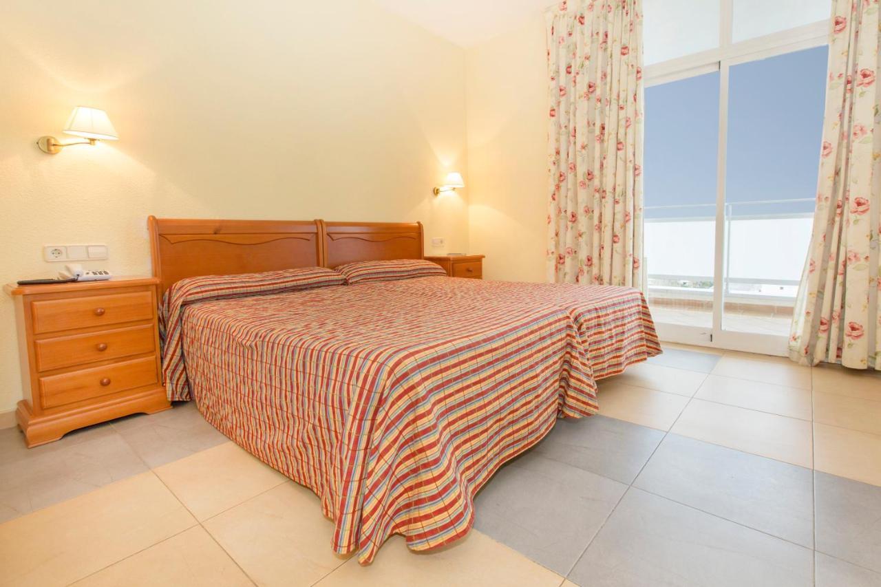 Double Room (2 Adults + 1 Child )